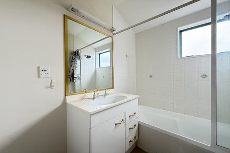 Photo of property in Mt Carmel Mews, 1/9 Arawa Road, Hataitai, Wellington, 6021
