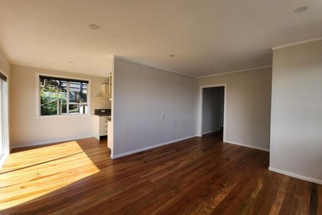 Photo of property in 31 Simons Street, Moturoa, New Plymouth, 4310