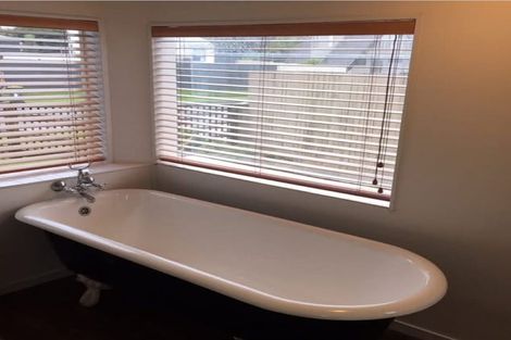 Photo of property in 214 Range Road, Papamoa Beach, Papamoa, 3118