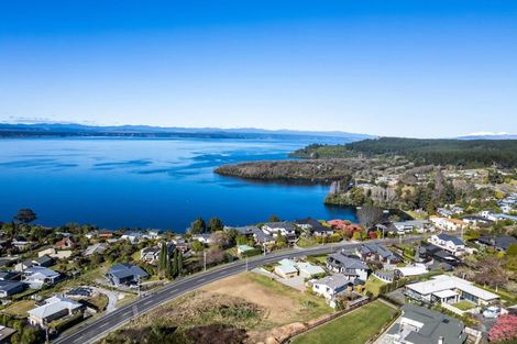 Photo of property in 26 Wakeman Road, Acacia Bay, Taupo, 3330