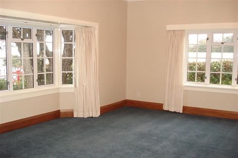 Photo of property in 1 Ranui Crescent, Khandallah, Wellington, 6035