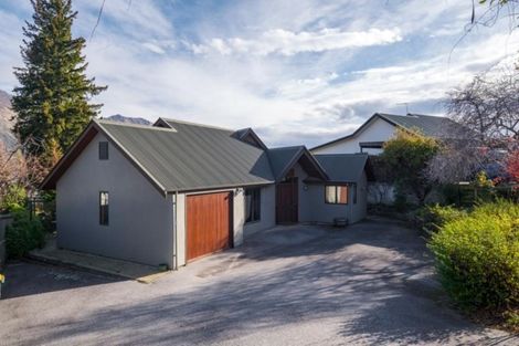 Photo of property in 38 Beacon Point Road, Wanaka, 9305