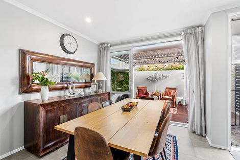 Photo of property in 87 Karepiro Drive, Stanmore Bay, Whangaparaoa, 0932