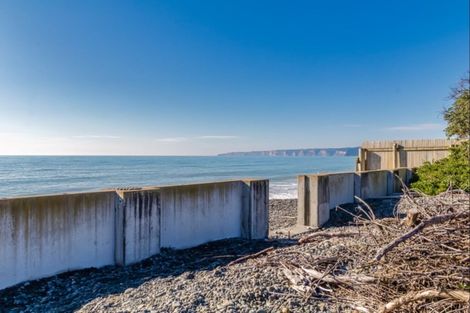 Photo of property in 35 Clifton Road, Haumoana, 4102