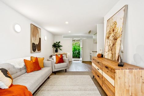 Photo of property in 24/73 Princes Street, Northcote Point, Auckland, 0627