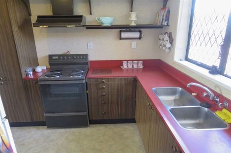 Photo of property in 16 Kauri Terrace, Hargest, Invercargill, 9810