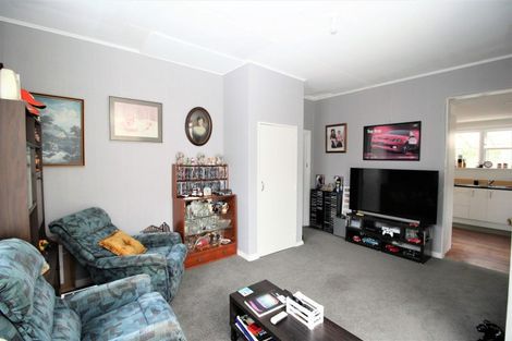 Photo of property in 13 Atkinson Street, Woodville, 4920