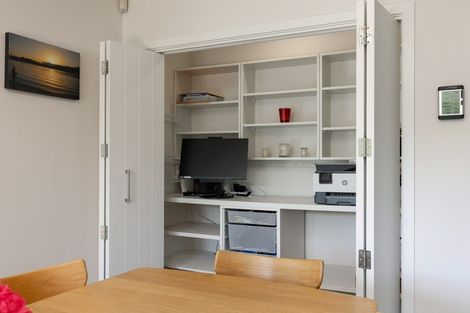 Photo of property in 27 Glentui Place, Waikawa, Picton, 7220