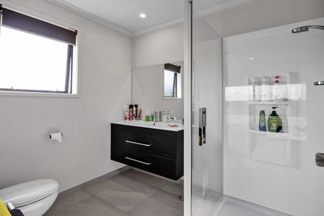 Photo of property in 472 Turuturu Road, Hawera, 4674