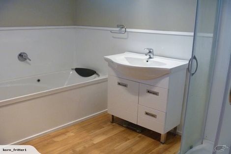 Photo of property in 18 Motuoapa Place, Kelvin Grove, Palmerston North, 4414