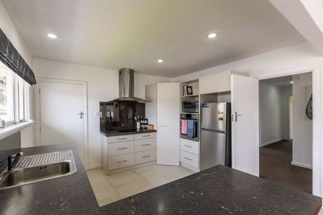 Photo of property in 308 Main North Road, Redwood, Christchurch, 8051