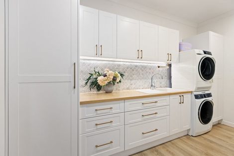 Photo of property in 37 Schooner Drive, Whitby, Porirua, 5024