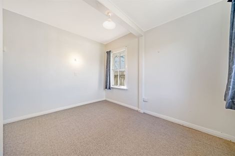 Photo of property in 7 Murray Street, Island Bay, Wellington, 6023