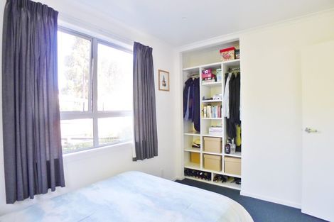 Photo of property in 32 Queen Mary Avenue, New Lynn, Auckland, 0600
