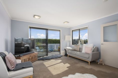 Photo of property in 40 Waterside Drive, Pyes Pa, Tauranga, 3112