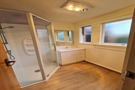 Photo of property in 35 Newbridge Place, Ilam, Christchurch, 8041