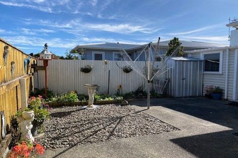 Photo of property in 47 Bath Street, Levin, 5510