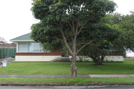 Photo of property in 102 Ti Rakau Drive, Pakuranga, Auckland, 2010