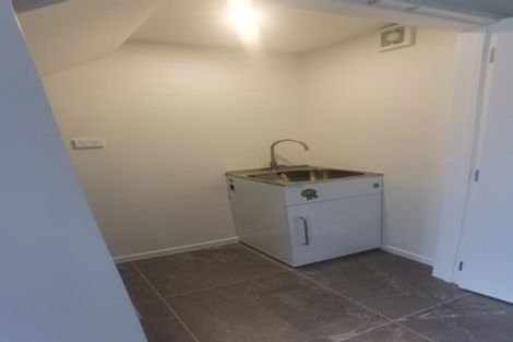 Photo of property in 4a Tonar Street, Northcote, Auckland, 0627