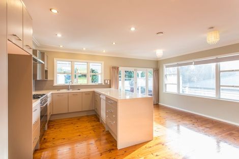 Photo of property in 16 Croydon Road, New Lynn, Auckland, 0600