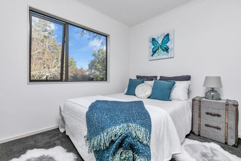 Photo of property in 40a Roberts Road, Glenfield, Auckland, 0629