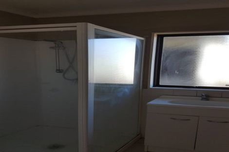 Photo of property in 6 Rhine Place, Weymouth, Auckland, 2103