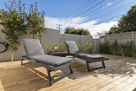 Photo of property in 1/33 Eversleigh Road, Belmont, Auckland, 0622