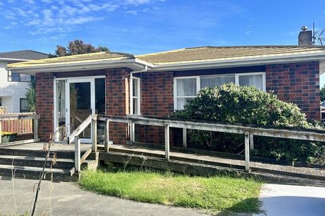 Photo of property in 6 Ngahina Street, Paraparaumu, 5032