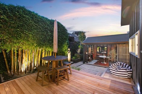 Photo of property in 44 Livingstone Street, Westmere, Auckland, 1022