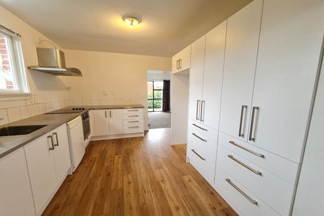 Photo of property in 99 Avonhead Road, Avonhead, Christchurch, 8042