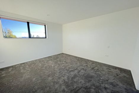 Photo of property in 1/10 Yeovil Road, Te Atatu Peninsula, Auckland, 0610