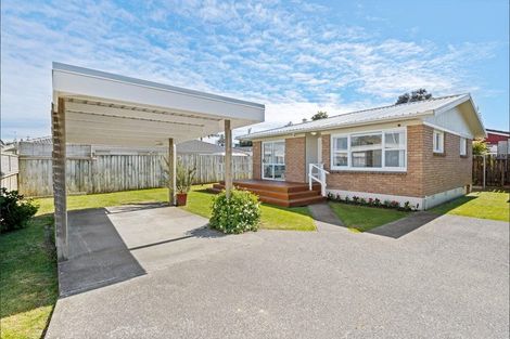 Photo of property in 3/5 Empire Road, Orewa, 0931
