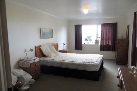Photo of property in 114 Aorangi Road, Bryndwr, Christchurch, 8053