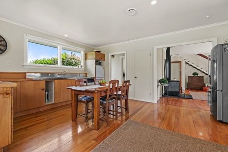 Photo of property in 8 Martbern Crescent, Bishopdale, Christchurch, 8053