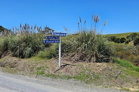 Photo of property in 241a Hailes Road, Whananaki, 0181