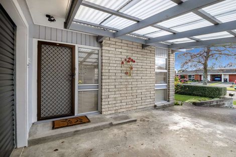 Photo of property in 2 Langley Avenue, Milson, Palmerston North, 4414