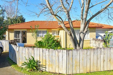 Photo of property in 405a Roscommon Road, Clendon Park, Auckland, 2103