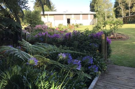 Photo of property in 32 Edwards Street, Kimbolton, Feilding, 4777