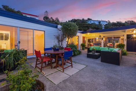 Photo of property in 19 Oak Avenue, Paremata, Porirua, 5024