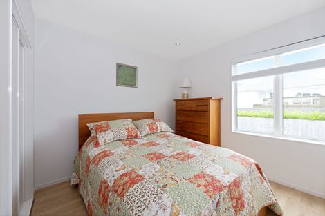 Photo of property in 263 Millwater Parkway, Silverdale, 0932