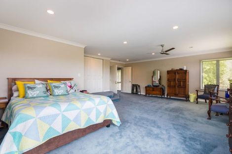 Photo of property in 84 Point View Drive, East Tamaki Heights, Auckland, 2016
