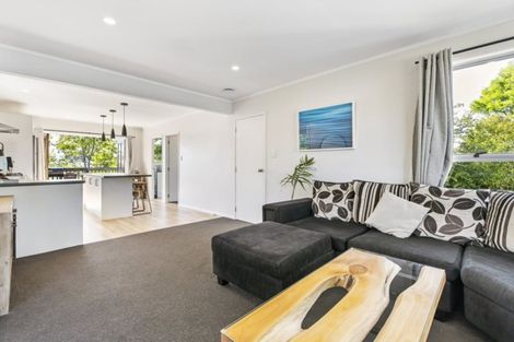 Photo of property in 18 Murillo Place, Henderson, Auckland, 0612