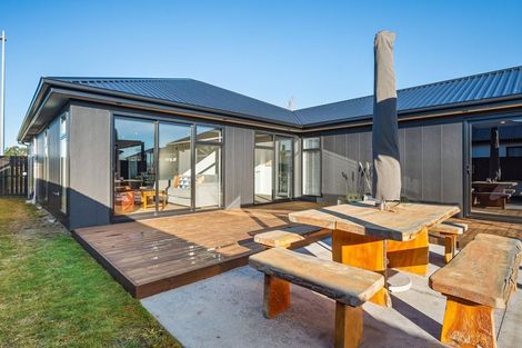 Photo of property in 4/21 Blakes Road, Belfast, Christchurch, 8051