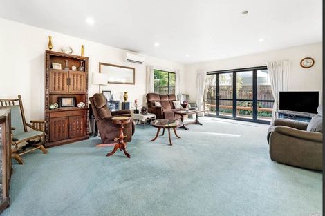 Photo of property in 16 Sunny Crescent, Huapai, Kumeu, 0810