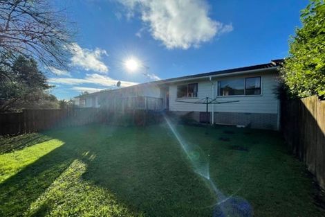 Photo of property in 2/63 Archmillen Avenue, Pakuranga Heights, Auckland, 2010