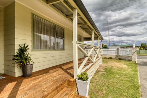 Photo of property in 86 Wycliffe Street, Onekawa, Napier, 4110