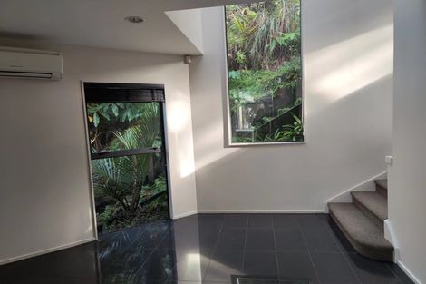 Photo of property in 35 Park Road, Titirangi, Auckland, 0604