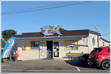 Photo of property in 5 Ripa Street, Tangimoana, 4822