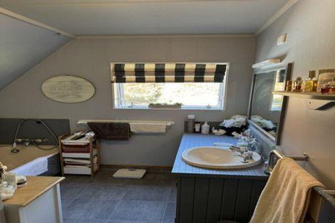 Photo of property in 1305 Opaki Kaiparoro Road, Mauriceville, Masterton, 5882