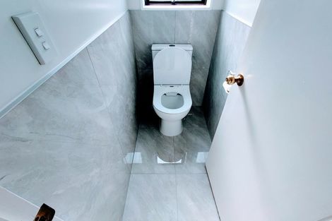 Photo of property in 10/4074 Great North Road, Glen Eden, Auckland, 0602